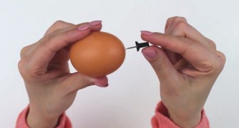 Ze doorboort een ei met een naad: deze truc bespaart je een hoop tijd!