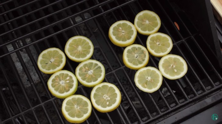 Do you like grilled fish? Try cooking it on slices of lemon, in this way, the grilled fish will not stick to the grates and moreover; it will have a tangy lemon flavor.