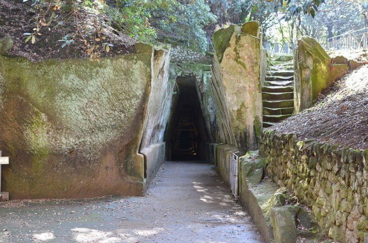 11. La Grotte de Sibylle, Italie.