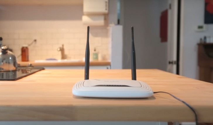 3. Place the modem in an open space, possibly in a central position in your home.