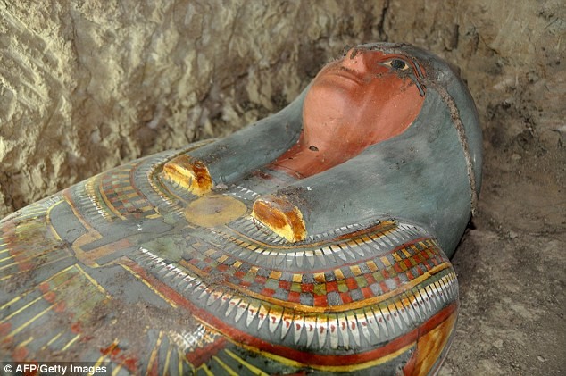 La mummia era in vita un personaggio molto vicino alla figura del faraone, probabilmente uno dei servi principali. 