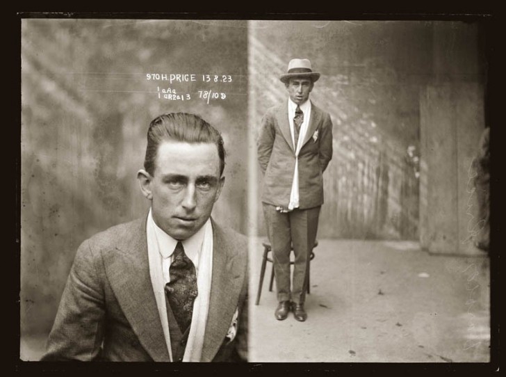 20. Harold Price era un ladro e un bandito. Questa foto fu scattata dopo l'arresto per una rapina a mano armata.