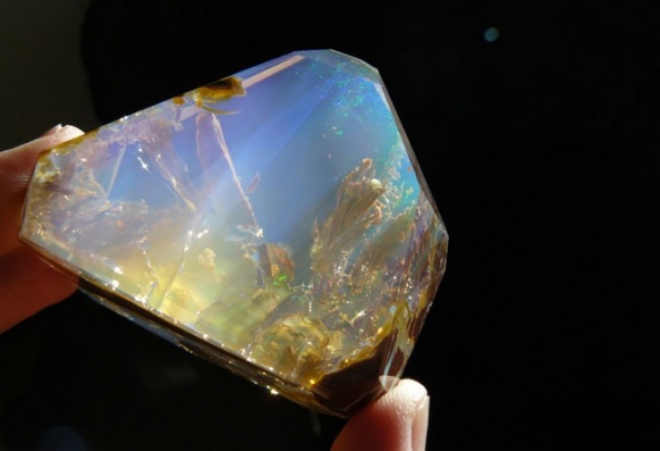 4. Opal "Ozean"