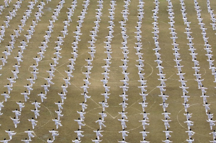 L'arte cinese della moltitudine: ecco 17 foto da cui faticherete a staccare gli occhi - 16