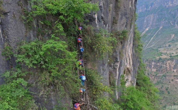 Le village de montagne de Atule'er est situé sur les hauteurs de la province chinoise de Sichuan.