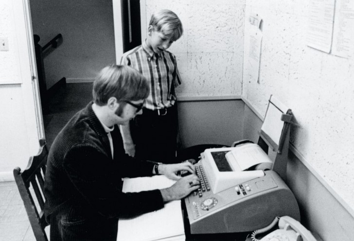 Bill Gates (13) e Paul Allen (15) nella loro scuola a Seattle, nel 1968