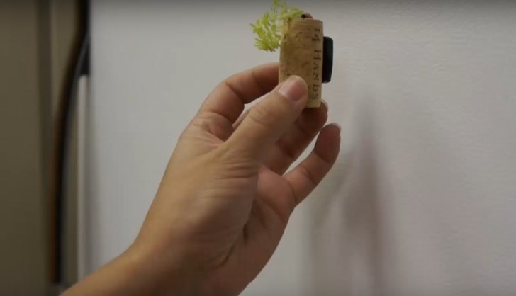 If you want you can turn a mini-vase into a magnet to stick on the refrigerator.