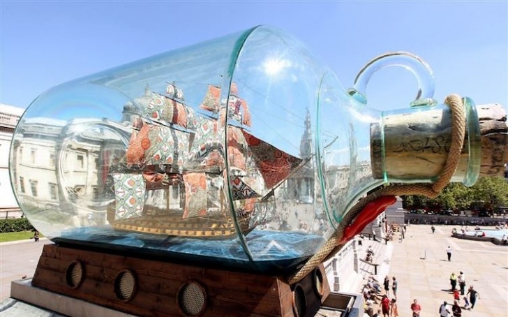 La Nave di Nelson nella Bottiglia, Trafalgar Square.