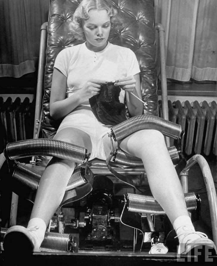 13. aller à la gym en 1936 ! Voici l’équipement pour raffermir ses jambes !