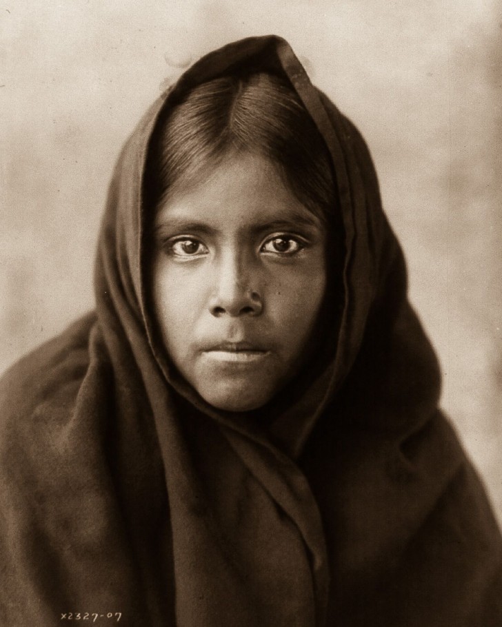 13. Een Qahatika meisje, 1907