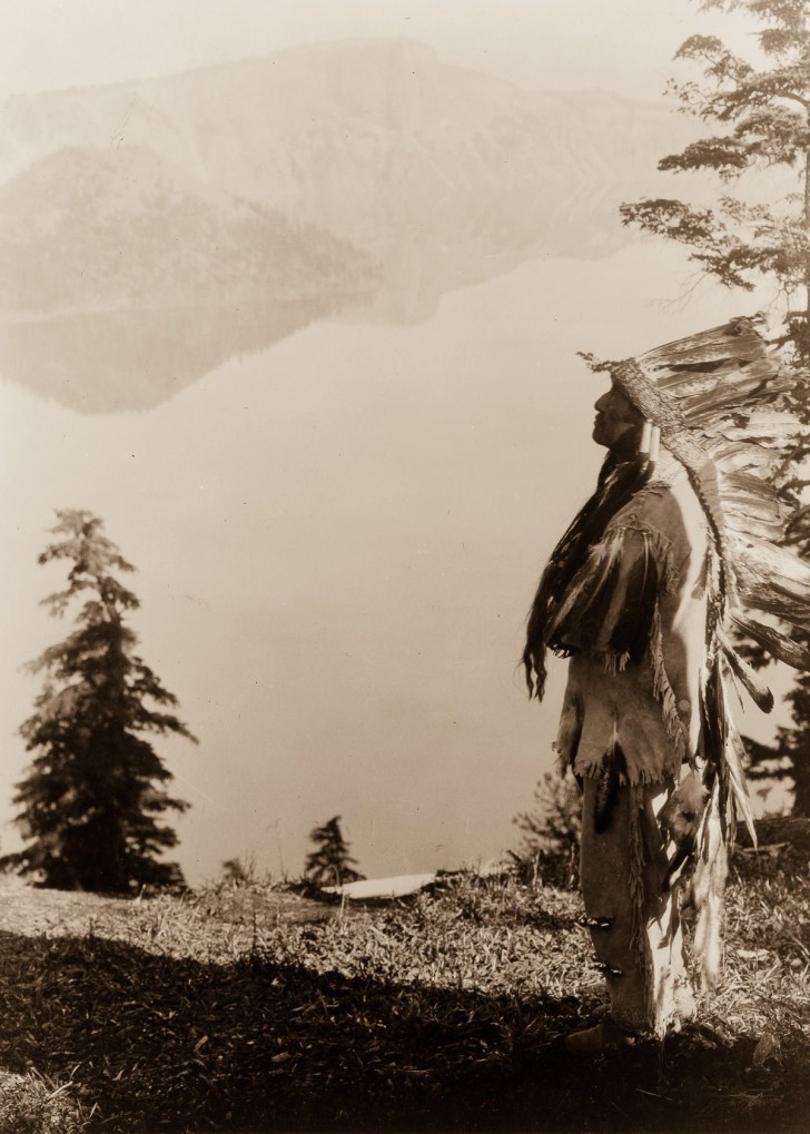 20. Een stamhoofd van de Klamath op de heuvel in Oregon, 1923