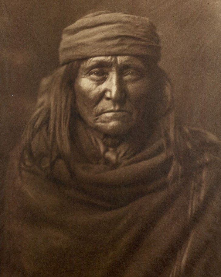 6. Eskadi, de la tribu Apache, 1903