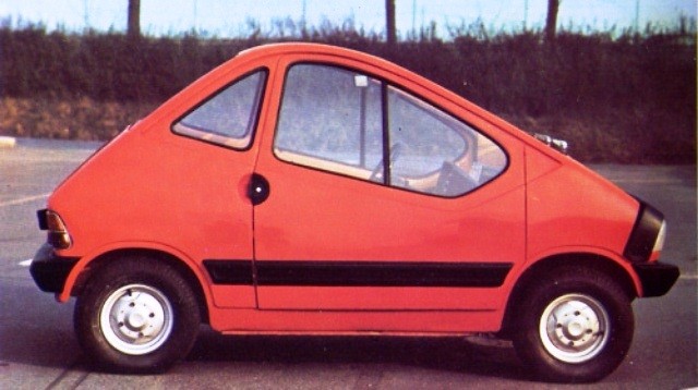 Nel 1972 la FIAT presentava al Salone di Torino un prototipo di autovettura chiamato X1/23 che andava ad anticipare di molto l'attuale concetto di city car compatta a due posti.