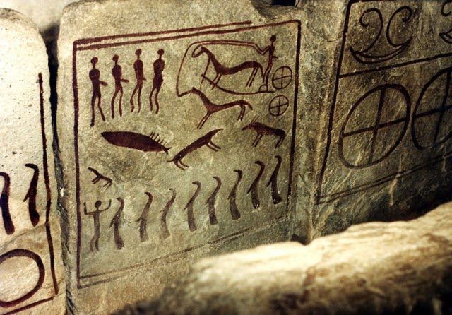 L'Età del Bronzo copre un arco di tempo che va dal 3500 al 1200 A.C. e la tomba è stata fatta risalire a più di 3000 anni fa.