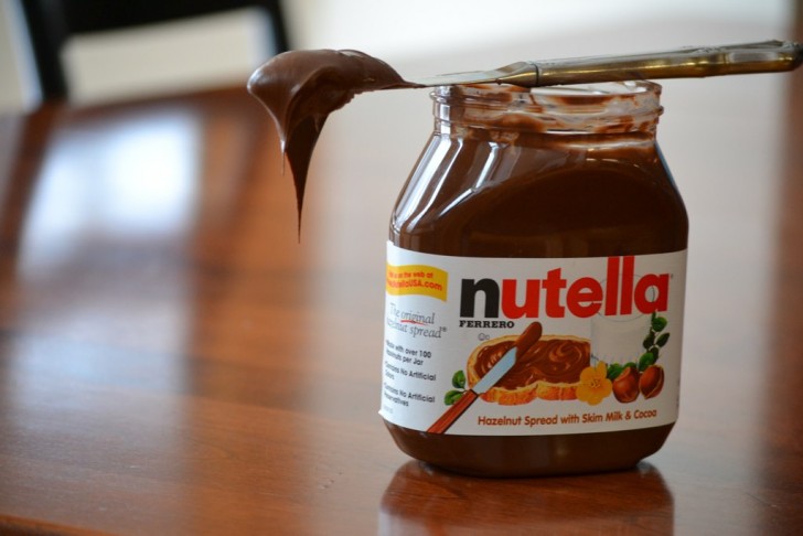 De palmolieindustrie waar miljarden in omgaan heeft altijd al een trouwe bondgenoot gevonden in het merk Nutella.