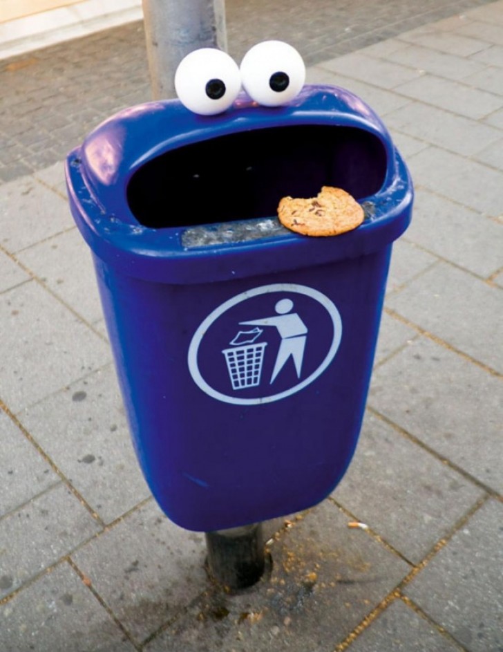 10. Cette poubelle est gourmande de déchets!
