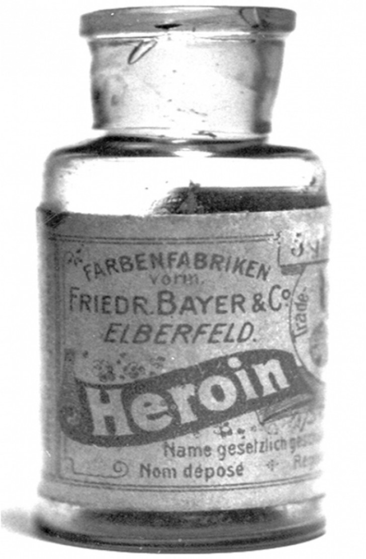 Während der ersten Jahre um 1900 wurde Heroin als Medizin für viele Krankheiten verschrieben, darunter der Husten.