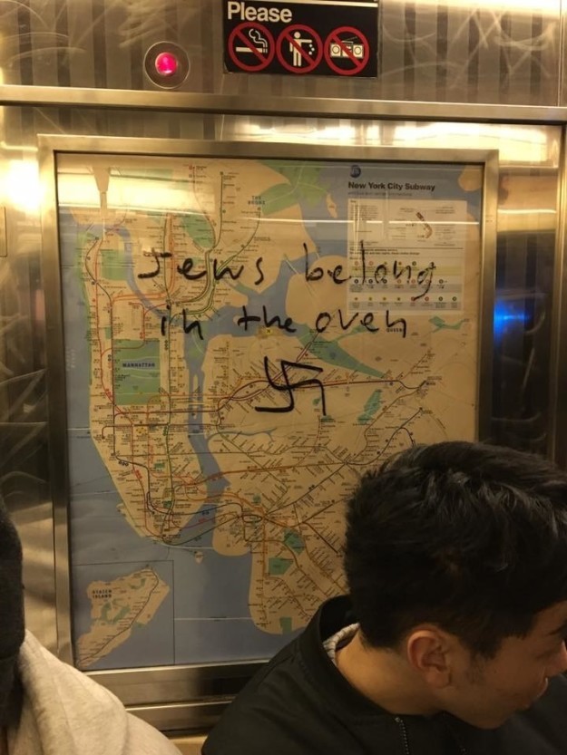 «Je suis monté dans le métro à Manhattan l'autre soir et j'ai remarqué que toutes les fenêtres du wagon avaient été souillées par des croix gammées".