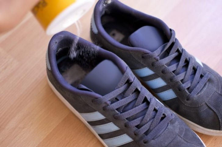 6. Eliminare i cattivi odori provenienti dalle scarpe