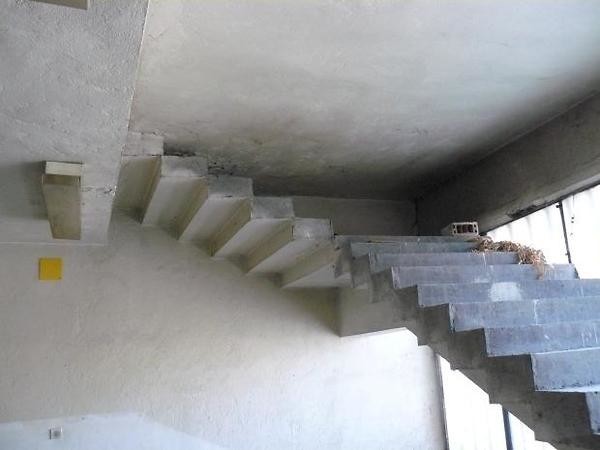 4. Eine Treppe... die nirgends hin führt!