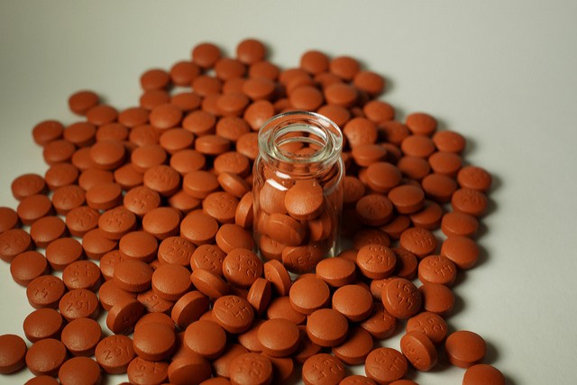 Wie wel eens een Advil of een ander middel op basis van Ibuprofen heeft geslikt zal beamen dat echt een wondermiddel is. Elke pijn, ongeacht het soort verdwijnt binnen enkele minuten.