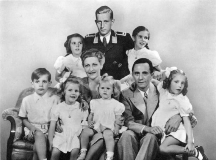 3. Joesph e Magda Goebbels uccisero i loro 6 bambini e si suicidarono