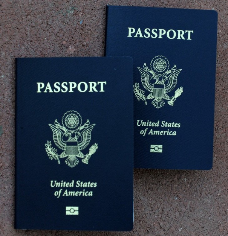 Passeport de couleur bleue