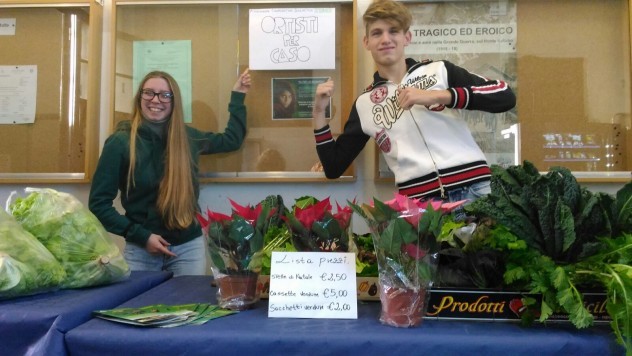 Con il loro progetto "Ortisti per caso", gli studenti di questa scuola coltivano e vendono prodotti freschi (una cassetta 5€).