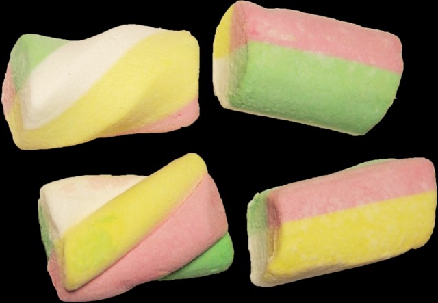 Quattro marshmallow colorati