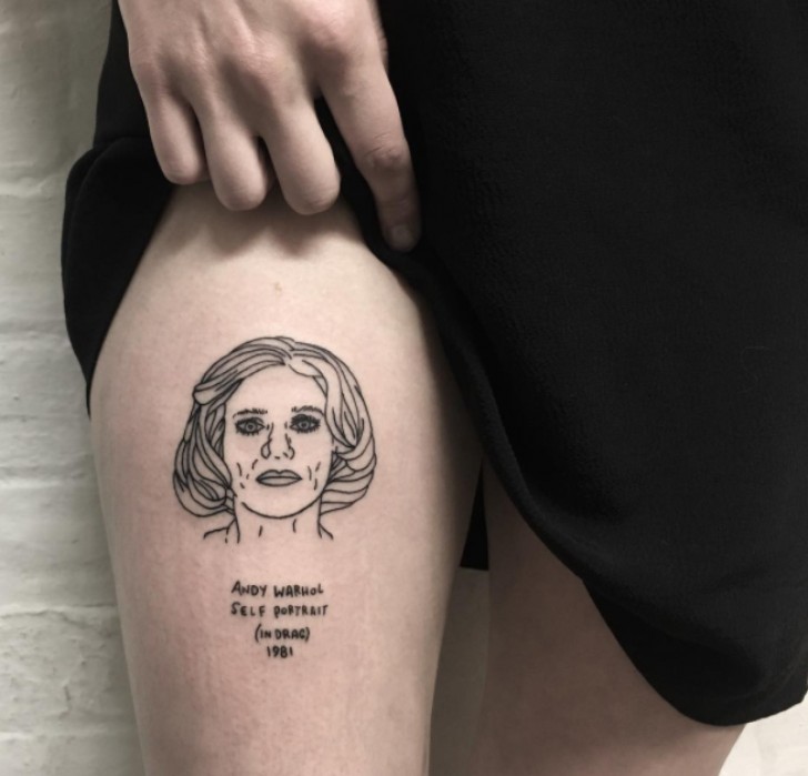 13 Enfin, un tatouage pour avoir sur soi le célèbre "Self Portrait in Drag" d'Andy Warhol (1981)