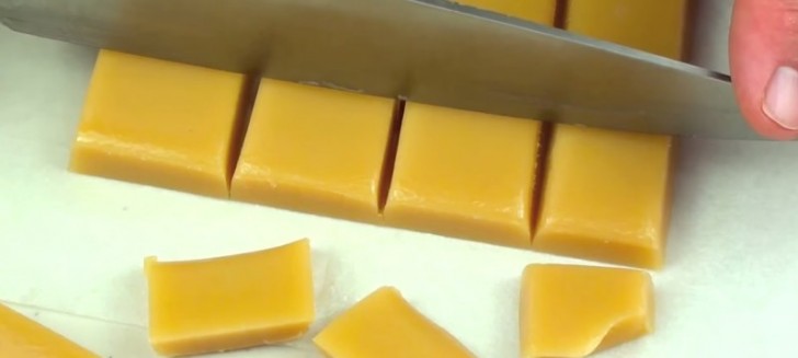 5. After 2 hours you can pull out the "block" of caramel and start cutting it into small squares.