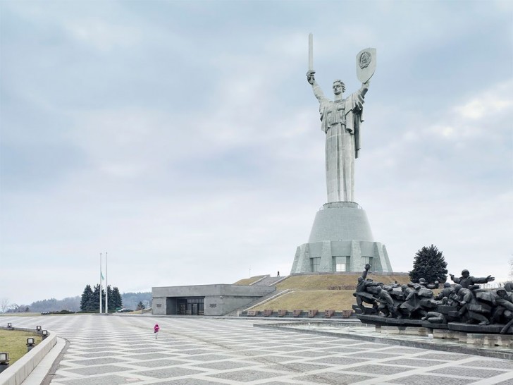 Mother of the Fatherland. Kiev, Oekraïne. 62 m. Gemaakt in 1981