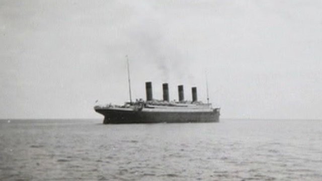 4. Titanic voordat deze zonk in april 1912