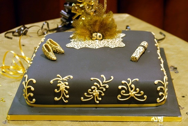 12. L'or est également inclus dans les menus: des desserts avec de l'or comestible sont souvent proposés.