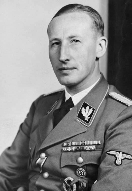 Pour venger la mort du général Heydrich, les nazis décidèrent d'attaquer le village de Lidice, déjà placé sous leur contrôle.