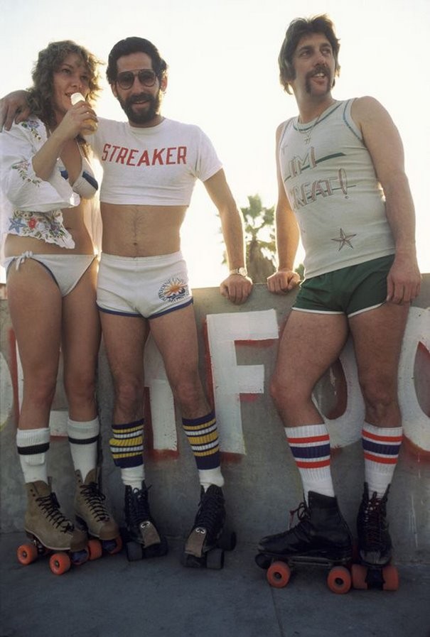 2. Avec des patins à Venice Beach en 1979.