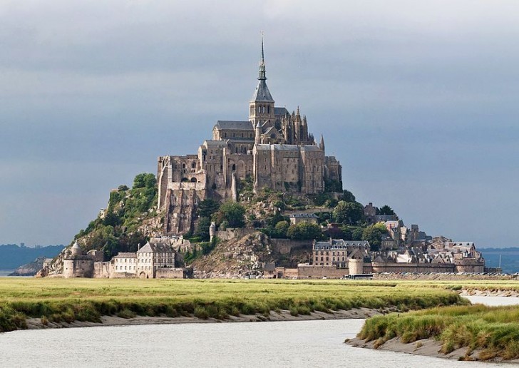 1. Mont Saint-Michel, Normandia, Francia.
