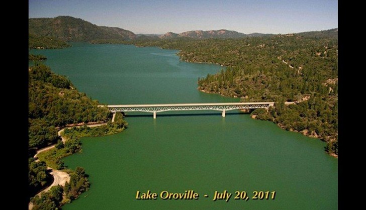 6. Lago Oroville, California. 2011 - 2014