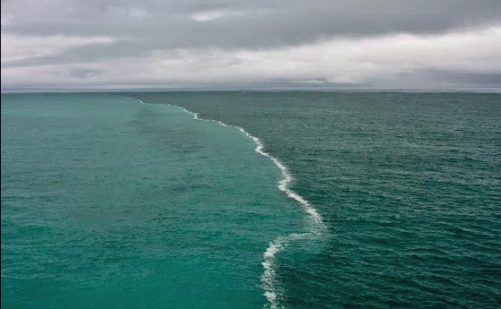 Alaska --- two oceans meet without mixing