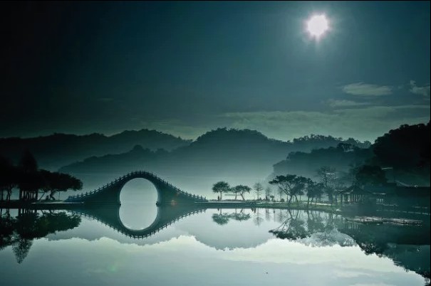 Ein atemberaubender Ausblick auf den Dahu-Park in Taipeh.