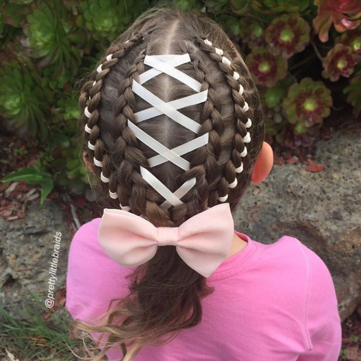 "J'ai toujours aimé les tresses et depuis que je suis petite fille, j'ai appris la technique des tresses françaises et hollandaises"...