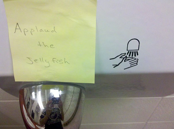 9. Do not forget to applaud the jellyfish ...