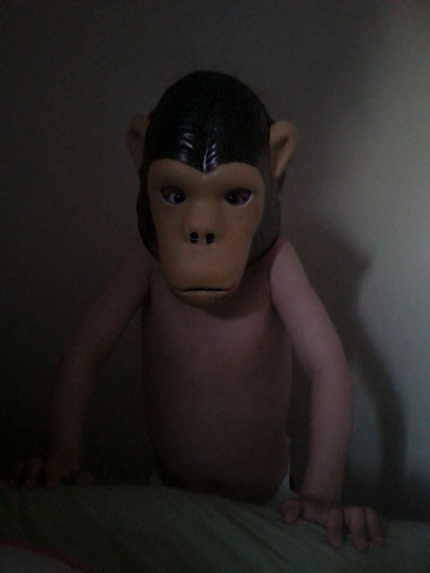 Mio figlio è venuto a svegliarmi indossando questa maschera. Me la sono quasi fatta addosso.
