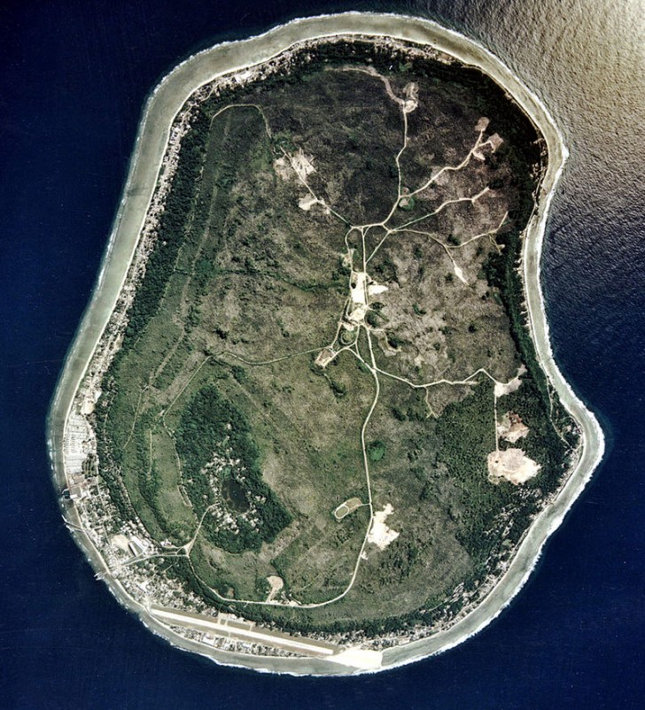 6. Republiek Nauru - Oppervlakte: 21 km2 - Geschat aantal inwoners: 10.084