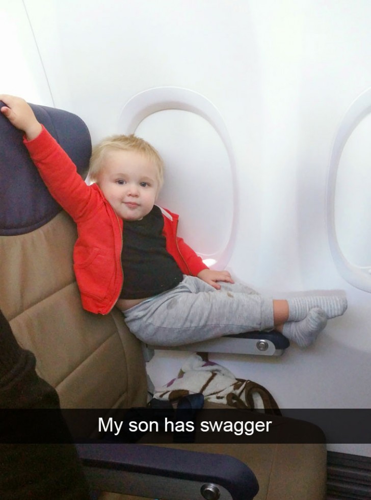 13. "Mon fils fait le beau gosse dans l'avion".