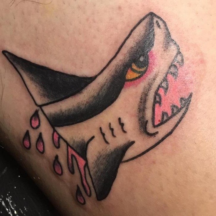 Il suo soprannome è Tiburon che significa squalo in spagnolo: lo squalo è anche l'animale che ama tatuare più di tutti.