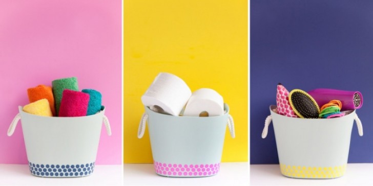 15. Ces jolis paniers peuvent contenir des serviettes, du papier toilette et divers articles pour garder la salle de bains en ordre.