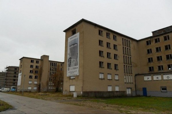 Work to finally make it a functioning tourist structure began and in 2016 the first apartment was sold.