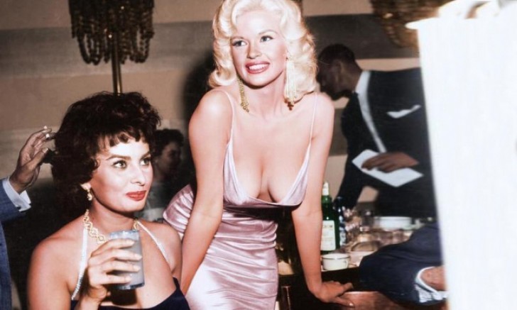 1957: Im gleichen Bild finden wir Sophia Loren und Jayne Mansfield.