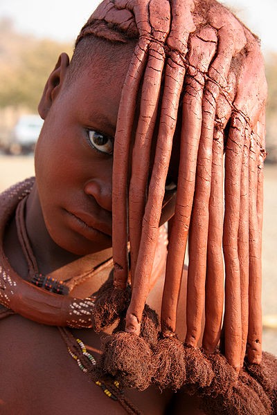 9. La pelle rossa degli Himba